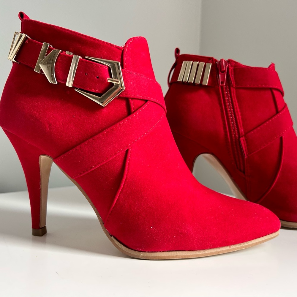 Liliana Reina-1 High Heeled Booties